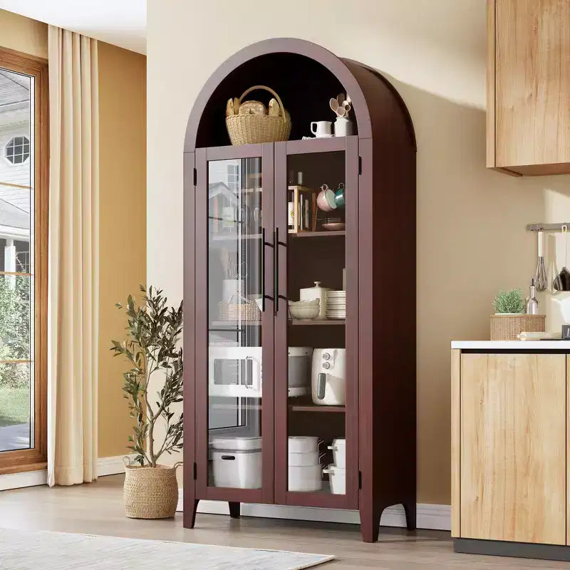 Armoire de cuisine avec garde-manger cintrée