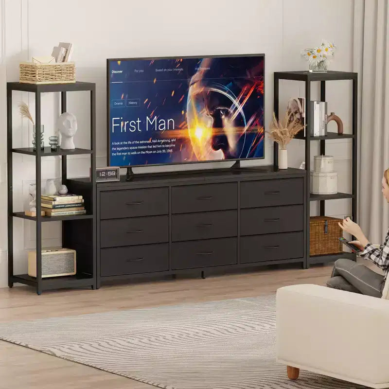 Meuble TV commode avec 9 tiroirs en tissu, grand meuble de divertissement avec 2 étagères de rangement industrielles à 4 niveaux, meuble TV console moderne