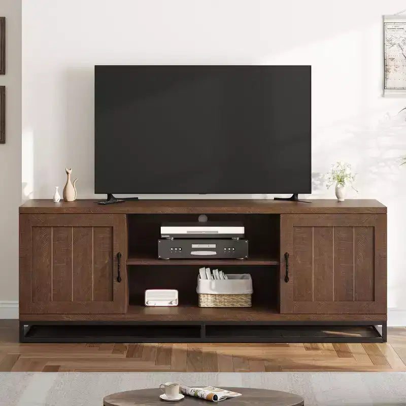 Meuble TV de style ferme pour 75 pouces, Centre de divertissement gris avec pieds en métal robustes et étagères réglables, Meuble console TV et multimédia en bois