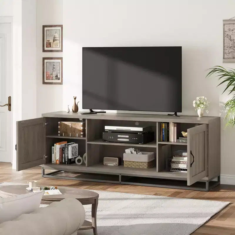 Meuble TV de style ferme pour 75 pouces, Centre de divertissement gris avec pieds en métal robustes et étagères réglables, Meuble console TV et multimédia en bois