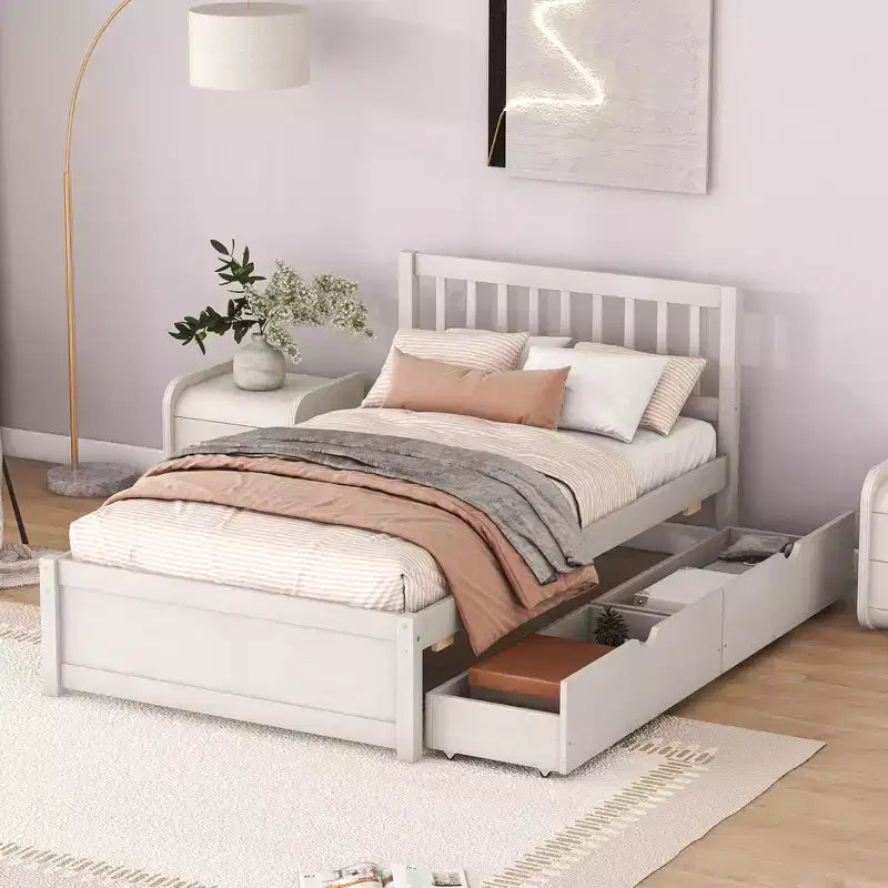 Lit plateforme double en bois au design moderne avec 2 tiroirs, couleur blanchie