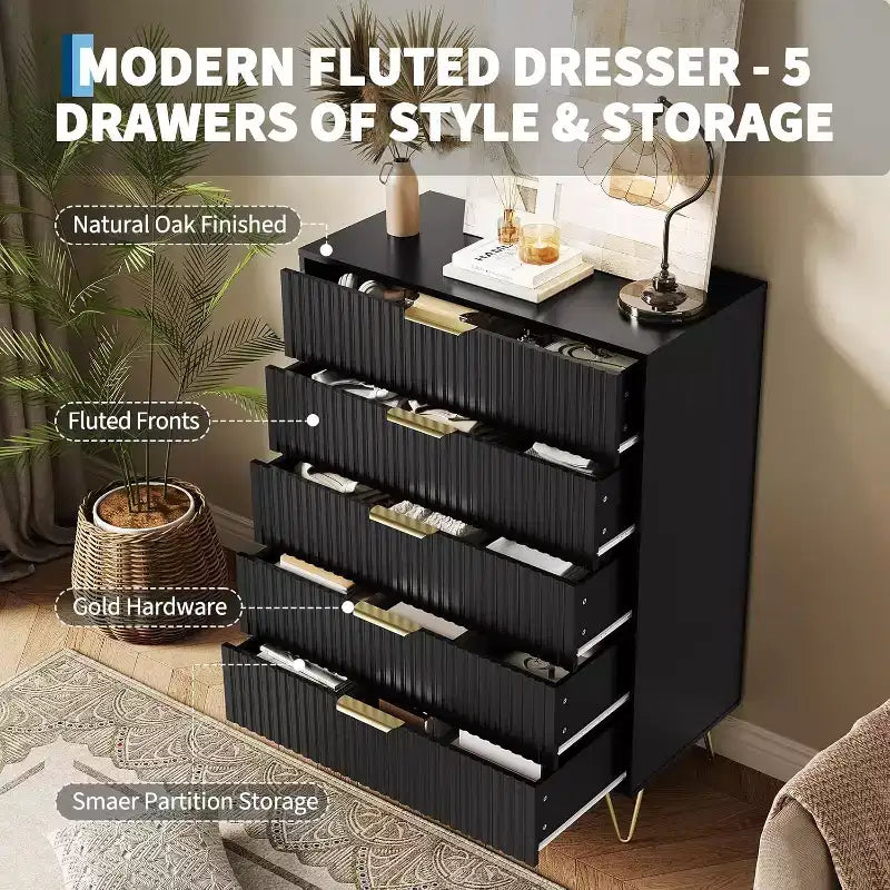 Commode cannelée à 5 tiroirs, organisateur de commode moderne de 32 pouces avec poignées métalliques pour chambre ou salon